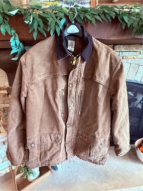 Carhartt Chore Barn Jacker Dearborn Michigan